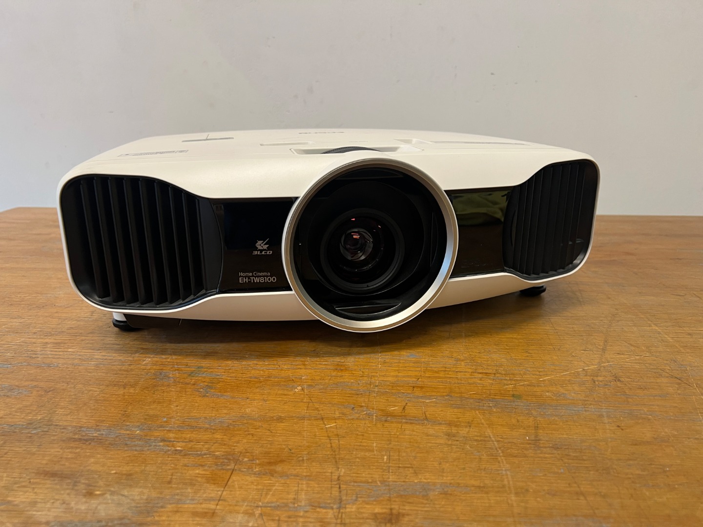 EPSON　tw8100　プロジェクター EPSON TW8100 プロジェクター 【公式通販】